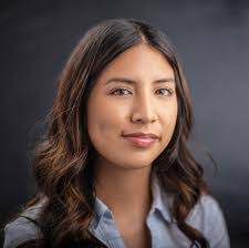 Lina Chea's Instagram, Twitter & Facebook