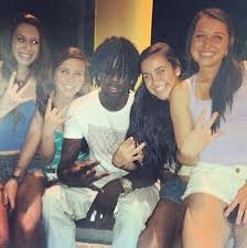 Wtf 21 Year Old Rapper Chief Keef Already Has 5 Baby Mamas Lol