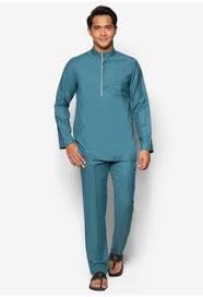 Baju melayu wikipedia bahasa melayu ensiklopedia bebas trend fesyen baju raya wanita dan lelaki moden baju raya baju raya sedondon wawa syaida baju melayu untuk pengantin lelaki. 19 Baju Melayu Jubah Ideas Baju Melayu Men How To Wear