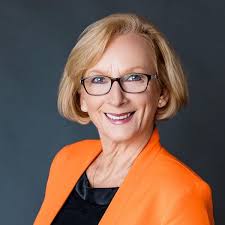 Become Empowered: Echoes of Grace and Strength: Amazon.co.uk: Kvenberg,  Sabine: 9798990336506: Books