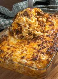 Most people love mac n cheese but have you ever try mac and cheese with ham? Beefy Macaroni Cheese This Is A Great Quick Dinner That Kids Will Eat This Is A Good Dish To Freeze Recipes Cooking Recipes Ground Beef Recipes