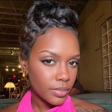 Kimone Smith (kiki_pweddiegirl)