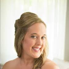 Lisa Upson's Instagram, Twitter & Facebook