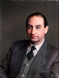 Conductor's exceptional musical and analytical abilities