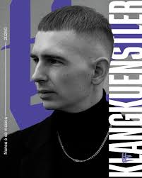 Klangkuenstler, nome artístico de Michael Korb, é um dos grandes nomes do  techno mundial. Natural da Baviera, iniciou sua carreira no deep e tech  house, mas foi em Berlim que encontrou sua