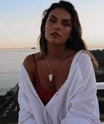 © selfie mafalda de castro partilha nova foto romântica com namorado. Mafalda Castro Afastada Do Big Brother Apos Contacto Com Infetado Com Covid 19 A Ferver Vidas