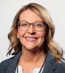 Erica Tuttle's Instagram, Twitter & Facebook