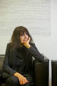 Ein journal, das durch die jahre 2017 bis 2019 führt. Grande Dame Der Poesie Friederike Mayrocker Vor Der Flugschrift Als Wandschrift Flugschrift Blog