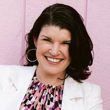 Sarah Forster's Instagram, Twitter & Facebook