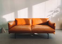 It's a mix that gives eva its balance of structure and softness. Auf Die Couch Kulturpolitische Gesellschaft E V