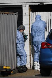 Elena couzens a lab technician. Police Probe Whether Sarah Everard Was Lured Into Car With Warrant Card Mirror Online