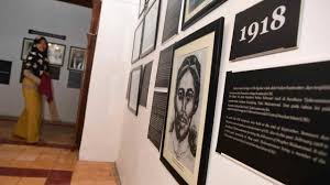 Organisasi sarekat islam (si) didirikan oleh beberapa tokoh sdi seperti h.o.s cokroaminoto, abdul muis, dan h. Foto Melihat Isi Museum Tokoh Sarekat Islam Di Surabaya Kumparan Com