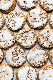 Old Fashioned Iced Oatmeal Cookies Oatmeal Cookies Chewy Iced Oatmeal Cookies Oatmeal Cookie Recipes