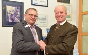 Klicke auf die adresse oder den namen des geschäftes, um zu den details des geschäftes (adresse, öffnungszeiten, webseite. Sparda Bank Direktor Dieter Holub Geht In Ruhestand