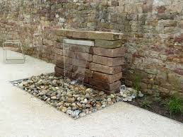 Garten Wasserfall Mauer Naturstein Garten Mauer Naturstein Wasserfall Brunnen Garten Wasserfall Garten Moderner Garten