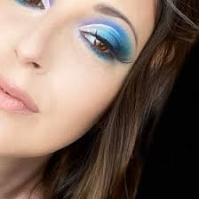 Amy Askew (AmyAskewBeauty)