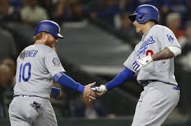 Dodgers News Dave Roberts Explains Reasoning For Swapping Manny Machado And Justin Turner In Batting Order Dodger Blue