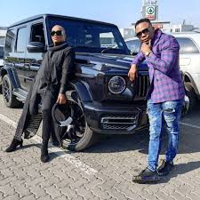 Age, wife, best songs, instagram, cars, and net worth friday, august 09, 2019 at 11:42 am by jedidah tabalia dj tira is a record producer, record label founder, durban kwaito artist, and a dj from south africa. Dj Tira Acquires New Luxurious Mercedes Benz Car Vuzacast