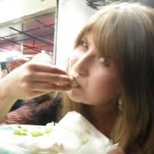 Elizabeth Leon Sandoval (estrambotikak)