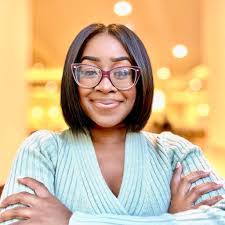 Eva Govan's Instagram, Twitter & Facebook