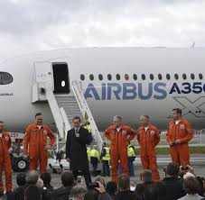 Boeing has revealed that the first 777x delivery will only take place in late 2023 at the earliest, representing a huge delay. Airbus Vs Boeing Der A350 1000 Wird Den 777 300er Toten Welt