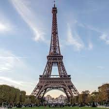 Der stahlfachwerkturm ist nach seinem erbauer alexandre gustave eiffel benannt. The Official Eiffel Tower Website Tickets News Info
