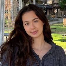 About FamilyVacationist