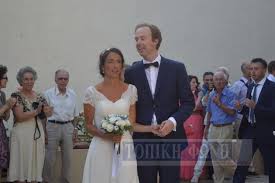 Αυτό συμβαίνει διότι, μερικές φορές, η λογική ρετάρει. Ellhnikos Kai Soyhdikos Gamos Sthn Prebeza Me Ta Desma Toy Gamoy Enw8hkan O Hans Ivar Lennart Kai H Eyaggelia Iwanna Tsoka