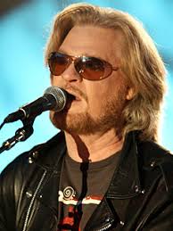 Although he originally hails from Philadelphia, the city whose smooth soul sound influenced his hit music with Hall and Oates, singer Daryl Hall has kept a ... - 1382540688-daryl-hall