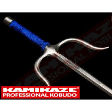 The list here contains a total of 1 words that can be used for oktagonal in english. Sai Kamikaze Professional Kobudo Rostfreier Stahl Oktagonal Blauer Kordelgriff Paar Kamikaze Karategi Online Shop