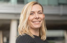 Diane Soderlund's Instagram, Twitter & Facebook