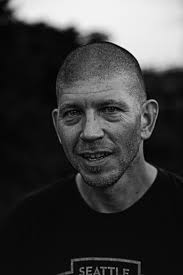 Distant light. (Canon EOS R5 for the camera geeks here!)