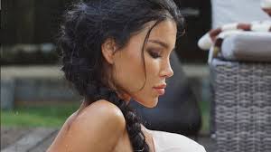 Ea este rusoaica lăudată pentru cei mai frumoși sâni naturali. Sveta  Bilyalova face furori pe Instagram | PRO TV