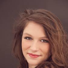 Lina Willard: Actor and singer in Huntington,…