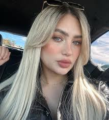 Allison Figueroa's Instagram, Twitter & Facebook