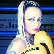 Angela Cannizzaro vs. Cara McLaughlin, Boxe