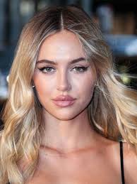 Real housewives of beverly hills star amelia hamlin in tears over diamond necklace from her scott disick was on hand to help his girlfriend amelia hamlin wave goodbye to her teenage years in style. Delilah Belle Hamlin Bio Net Worth Parents Boyfriend Siblings Facts 2021 World Celebs Com