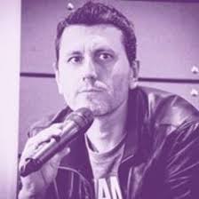 Achever Sartre ? Vraiment ? Sur la relation Sartre