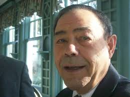 Garth Holmes Obituary