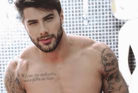 Ex Bbb Renan Oliveira Surge De Sunga Branca E Causa Com Corpao Rd1