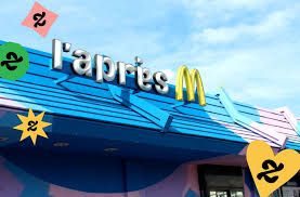 Mais à partir de ce lundi 20 avril en france, l'entreprise entamait une réouverture d'une trentaine de ses restaurants via son drive, et livre ses produits à domicile. On Comptabilise Deja 150 000 Dons Elles Transforment Un Mcdo En Restaurant Solidaire