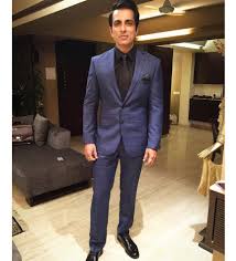 Sonu sood is of the opinion that the film industry doesn't practice unity although it speaks of the same. 20 Inside Pictures That Ll Give You A Tour Of Sonu Sood S 2600 Sq Ft Luxury Apartment Gq India