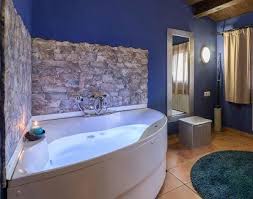 Los mejores alojamientos y las mejores ofertas para disfrutar del turismo rural. Hoteles Rurales Con Jacuzzi Privado En La Habitacion En Aragon
