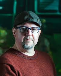 Shawn Vinson's Instagram, Twitter & Facebook