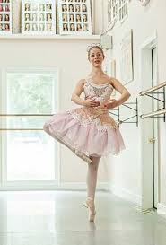 With a strong heritage of craftsmanship, they continue to be handmade in uk for intermediate and professional dancers alike. Dancing Shoes