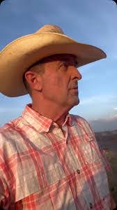 Doug Hennen's Instagram, Twitter & Facebook