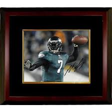 2006 michael vick exquisite collection maximum patch 3 color gold #22/30. Michael Vick Nfl Memorabilia Michael Vick Collectibles Verified Signed Michael Vick Photos Steiner Sports Official Online Store