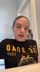 Personally, I dont see it. #thebachelor #joeygraziadei