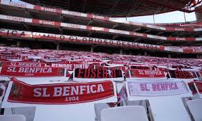 Portuguese football club benfica players faced a violent attack after thursday's league match against tondela, the club said early. Two Benfica Players Injured After Attack On Team Bus Following First Game Back Benfica The Guardian