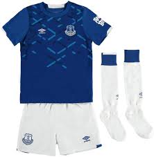 New season come again, with brand new interesting kits. Umbro Everton Kids Home Kit 2019 20 Amazon Co Uk Sports Outdoors